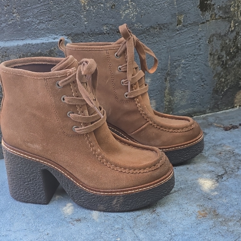 Sam Edelman Shaw brown suede laced bootie. Sz 6.  Gently worn